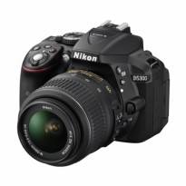 Nikon D5300 Kit AF-S DX 18-55 mm f/3.5-5.6G VR Black (гарантия Nikon)