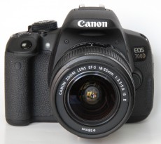 Canon EOS 700D Kit EF-S 18-55mm f/3.5-5.6 IS 